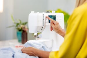 BERNINA รุ่น 325