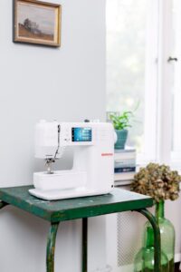BERNINA รุ่น 325