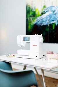 BERNINA รุ่น 325